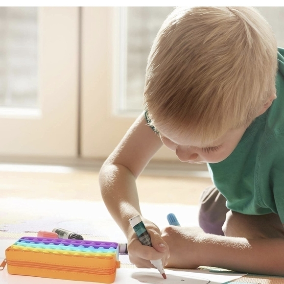 3 for $20 🎉Rainbow Fidget Pop It Zipper Pencil Case - Picture 4 of 4